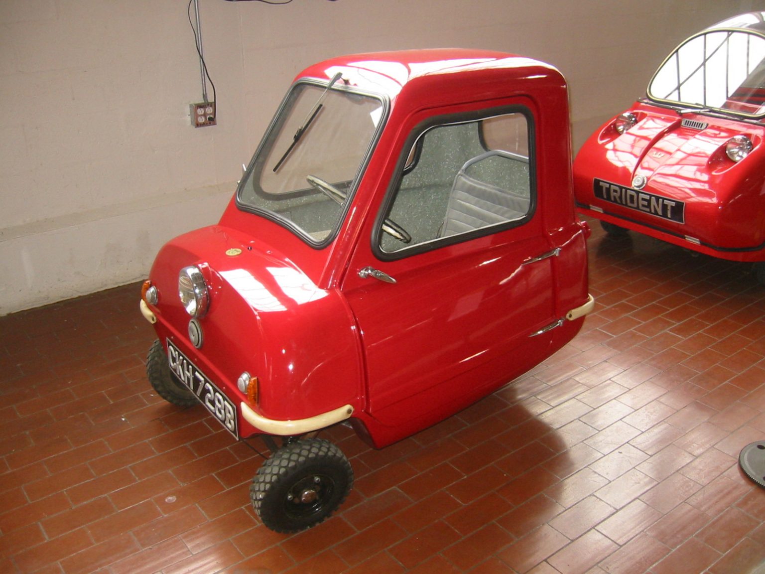 the-slowest-car-on-earth-peel-p50-costa-car-trader